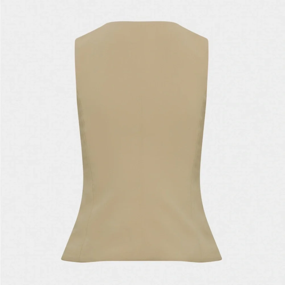 NWT Aritzia Wilfred Regal Vest Tan Khaki Size 6 Slim-fit button-up